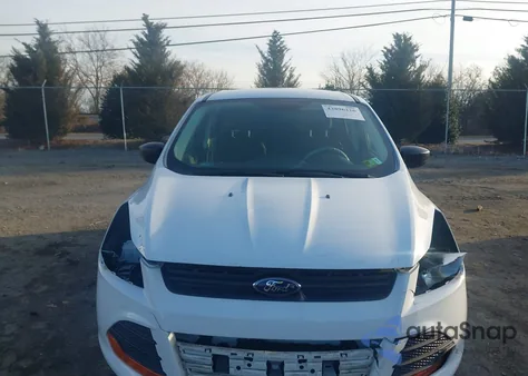 2016 Ford Escape S z USA, uszkodzony, nr VIN 1FMCU0F75GUB31994